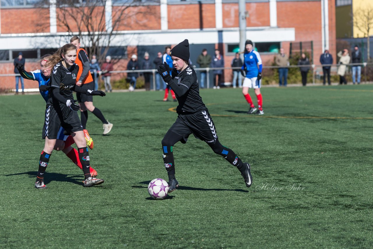 Bild 430 - B-Juniorinnen Halbfinale SVHU - Holstein Kiel : Ergebnis: 3:0